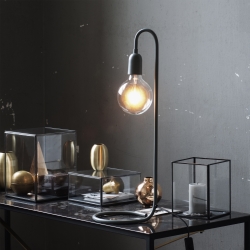 Sort lampe til globepære