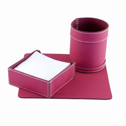 Kontorsæt - pink læder