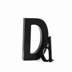 Træ bogstav D - sort